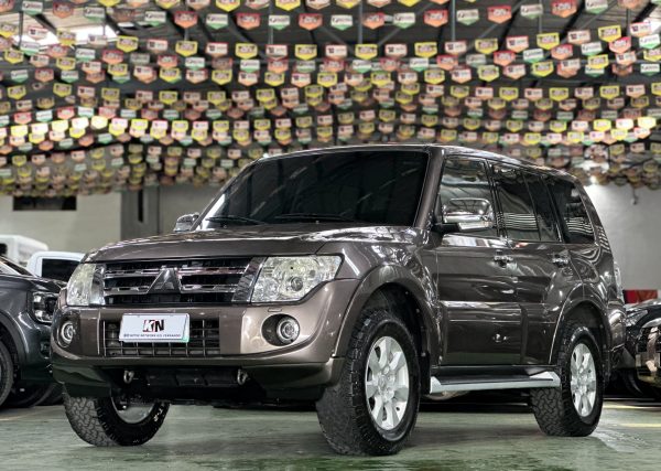 2012 Mitsubishi Pajero GLS 3.8L V6 4X4 Gasoline A/T