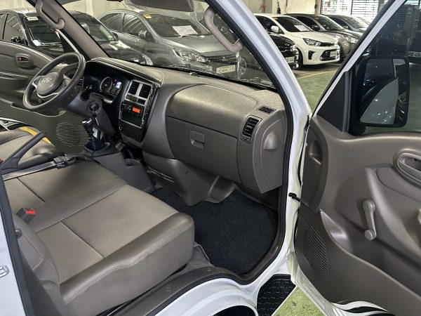 2024 Hyundai H-100 Dual A/C 2.5L Euro 4 M/T Diesel - Image 11