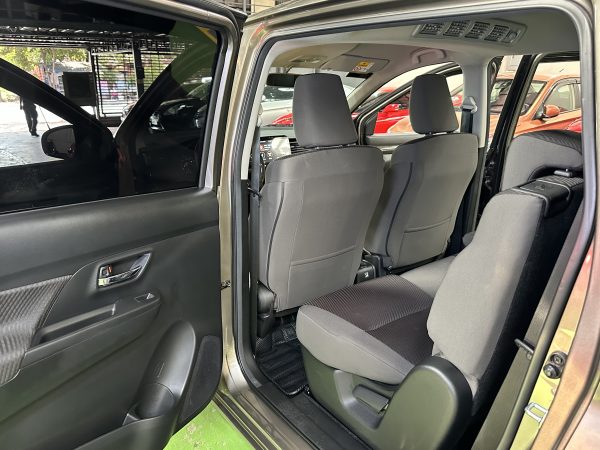 2024 Suzuki Ertiga GLX Hybrid 1.5L A/T - Image 12