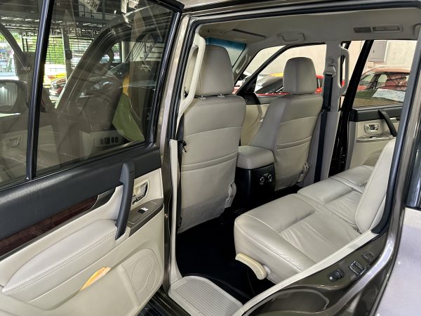 2012 Mitsubishi Pajero GLS 3.8L V6 4X4 Gasoline A/T - Image 12