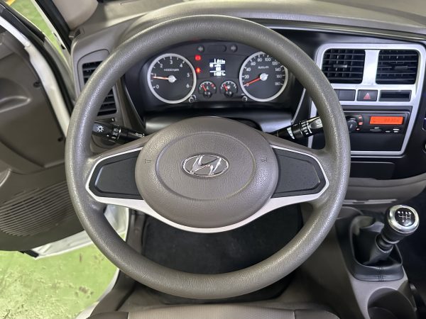2024 Hyundai H-100 Dual A/C 2.5L Euro 4 M/T Diesel - Image 12