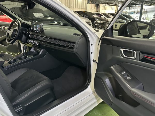 2024 Honda Civic RS Turbo 1.5L Gasoline A/T - Image 13