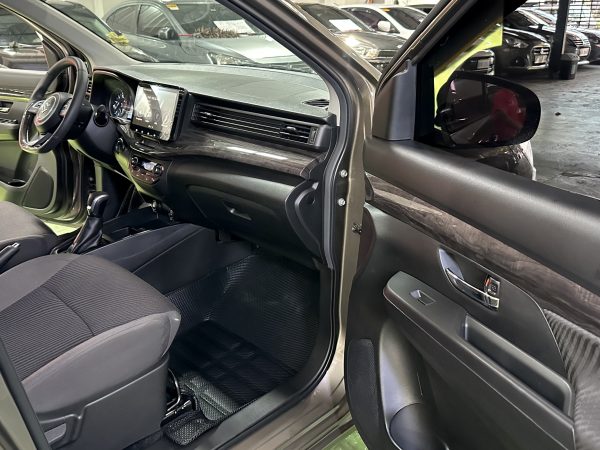 2024 Suzuki Ertiga GLX Hybrid 1.5L A/T - Image 14