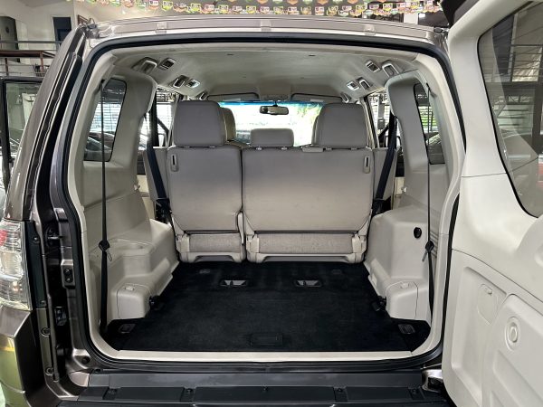 2012 Mitsubishi Pajero GLS 3.8L V6 4X4 Gasoline A/T - Image 17