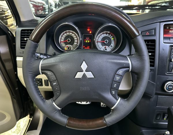 2012 Mitsubishi Pajero GLS 3.8L V6 4X4 Gasoline A/T - Image 19