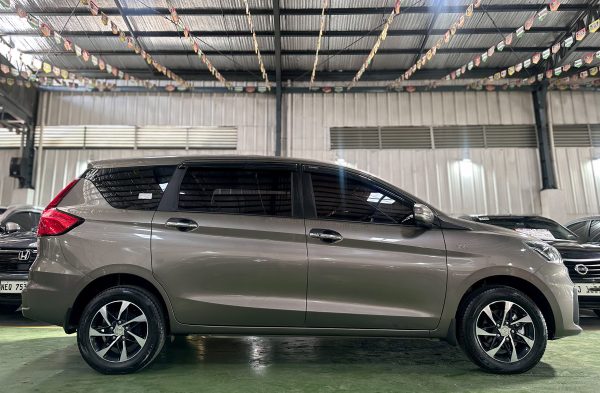 2024 Suzuki Ertiga GLX Hybrid 1.5L A/T - Image 5