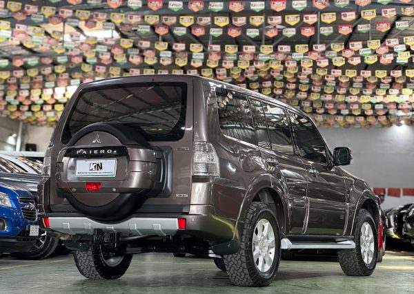 2012 Mitsubishi Pajero GLS 3.8L V6 4X4 Gasoline A/T - Image 7