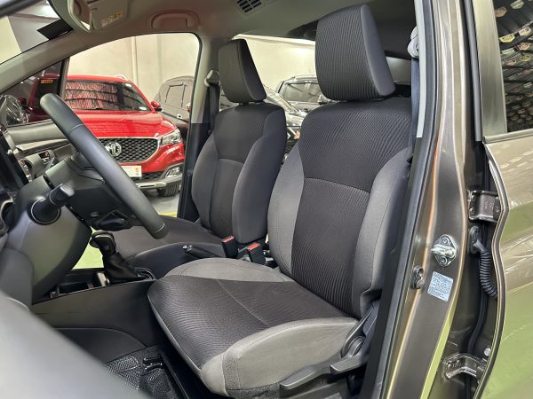 2024 Suzuki Ertiga GLX Hybrid 1.5L A/T - Image 9