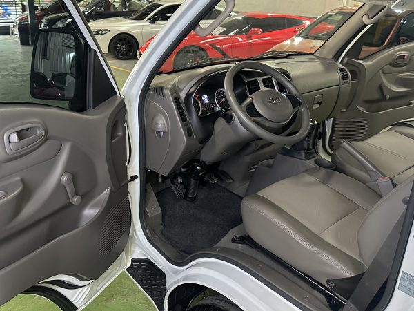 2024 Hyundai H-100 Dual A/C 2.5L Euro 4 M/T Diesel - Image 9