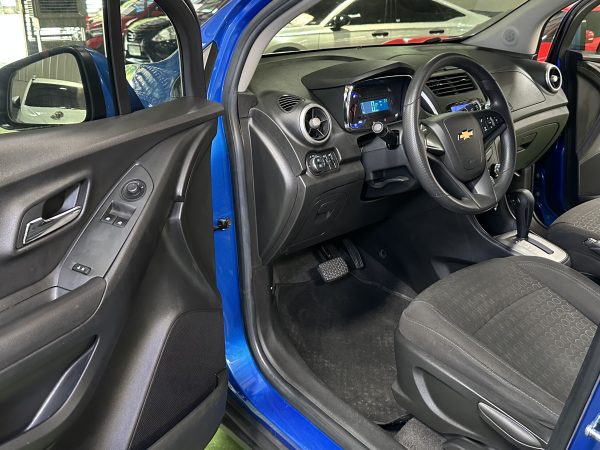 2019 Chevrolet Trax LS 1.4L Gasoline A/T - Image 10