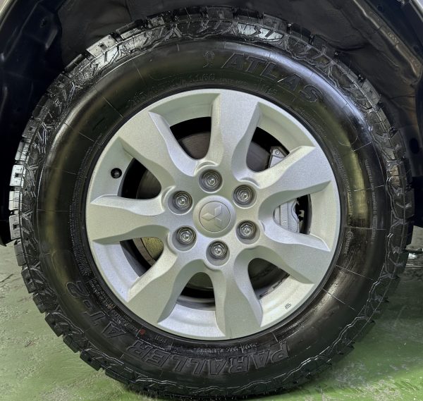 2012 Mitsubishi Pajero GLS 3.8L V6 4X4 Gasoline A/T - Image 22