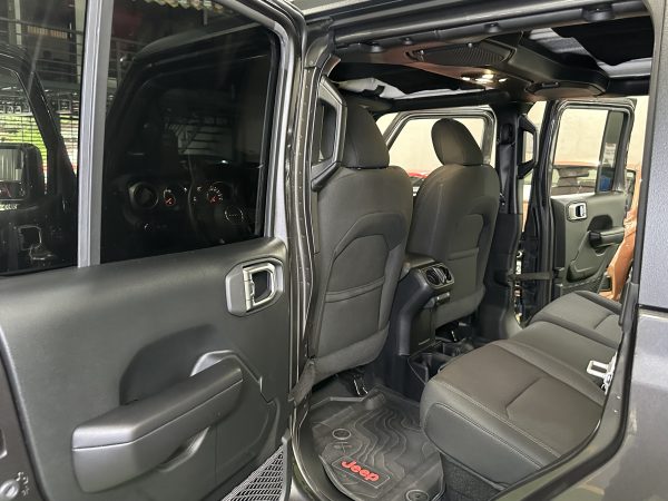 2020 Jeep Gladiator Sport 3.6L 4X4 Gasoline A/T - Image 12