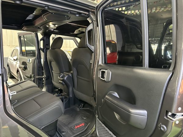 2020 Jeep Gladiator Sport 3.6L 4X4 Gasoline A/T - Image 14
