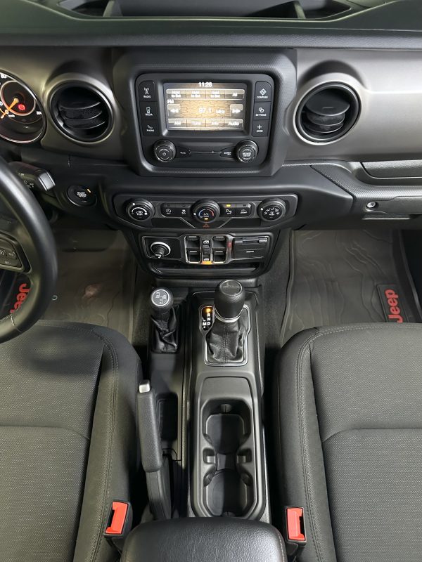 2020 Jeep Gladiator Sport 3.6L 4X4 Gasoline A/T - Image 17