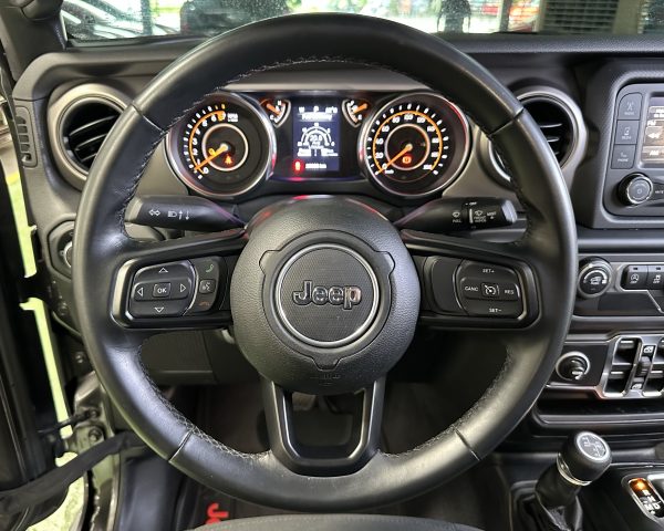 2020 Jeep Gladiator Sport 3.6L 4X4 Gasoline A/T - Image 18