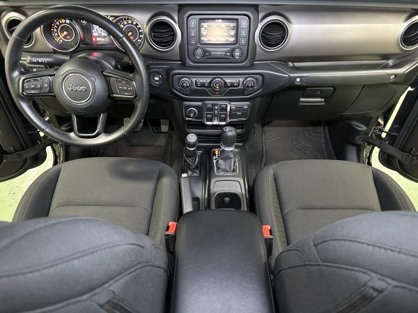 2020 Jeep Gladiator Sport 3.6L 4X4 Gasoline A/T - Image 19