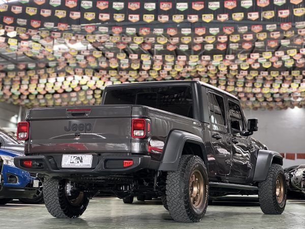 2020 Jeep Gladiator Sport 3.6L 4X4 Gasoline A/T - Image 7