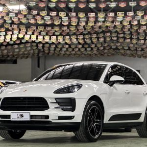 2022 Porsche Macan 2.0L Turbo A/T