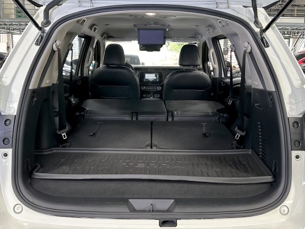 2024 Nissan Terra VL SPORT 4x2 2.5L A/T - Image 17