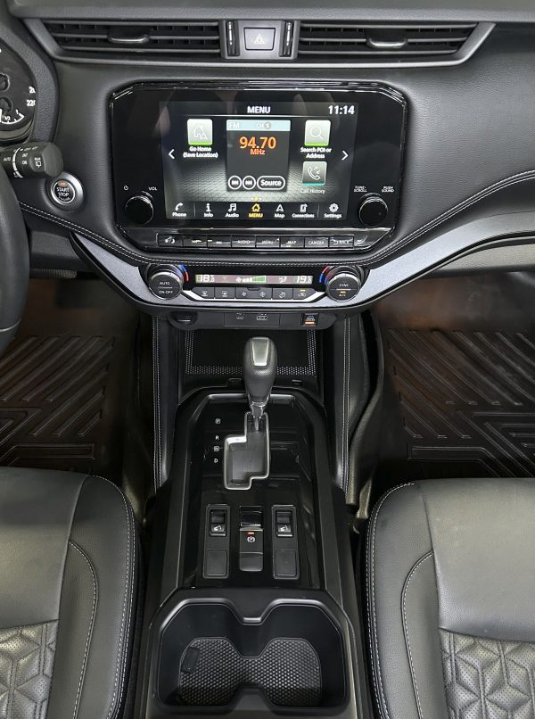 2024 Nissan Terra VL SPORT 4x2 2.5L A/T - Image 18