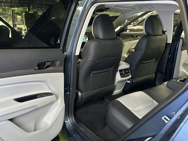 2024 Ford Territory Titanium X 1.5L A/T - Image 12