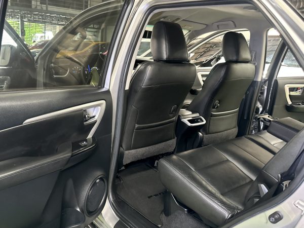 2017 Toyota Fortuner G 2.5L Diesel M/T - Image 12