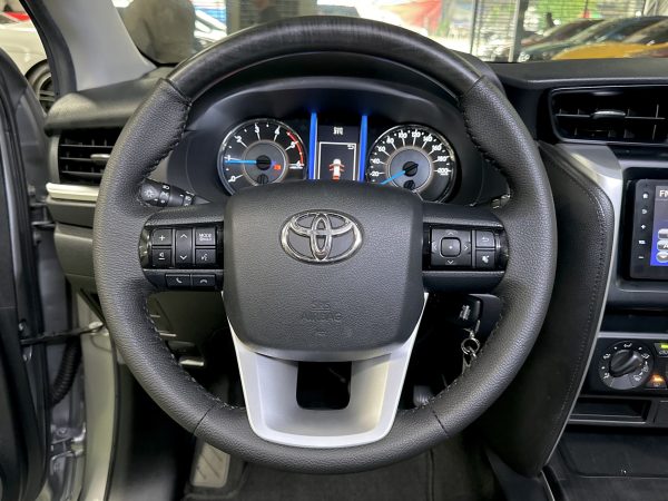 2017 Toyota Fortuner G 2.5L Diesel M/T - Image 18
