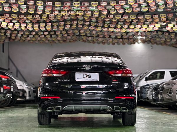 2016 Hyundai Elantra 2.0L Gasoline A/T - Image 6