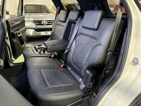 2024 Ford Everest Titanium+ 4x4 2.0L Diesel A/T - Image 11