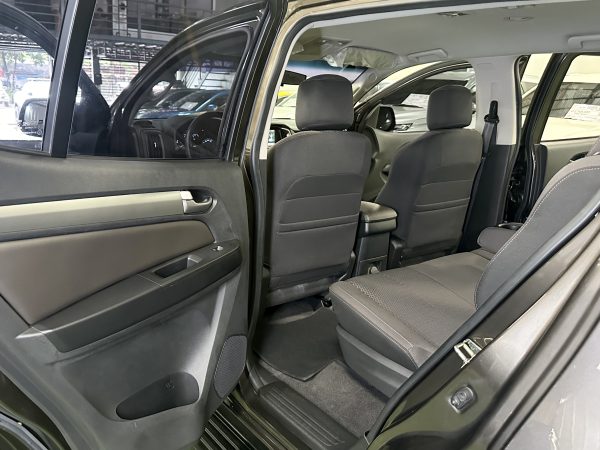 2018 Chevrolet Trailblazer LT 2.8L Diesel M/T - Image 11