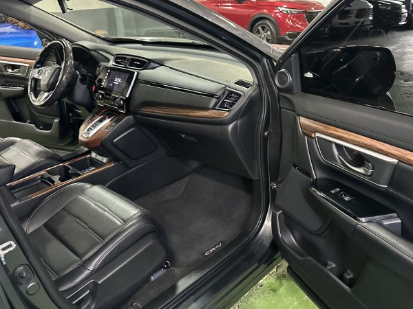 2022 Honda CRV S 1.6L Turbo Diesel A/T (7-Seater) - Image 14