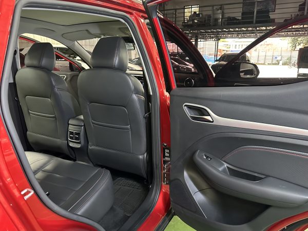 2024 MG ZS Trophy 1.3L Gasoline A/T - Image 14