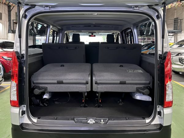 2024 Toyota Hi-ace Commuter Deluxe 2.8L Diesel M/T - Image 16