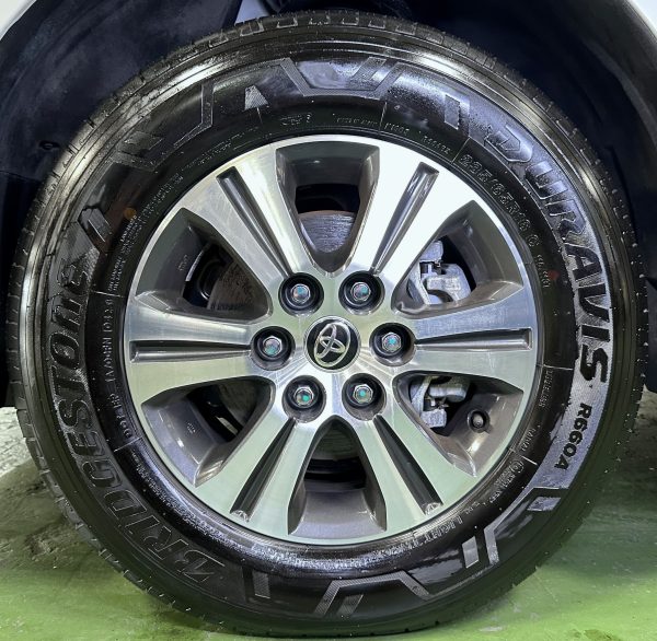 2025 Toyota Hi-ace GL Grandia 2.8L Diesel A/T - Image 20