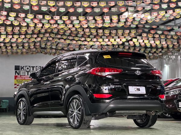 2018 Hyundai Tucson GLS CRDI 2.0L Diesel A/T - Image 5