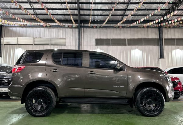 2018 Chevrolet Trailblazer LT 2.8L Diesel M/T - Image 8