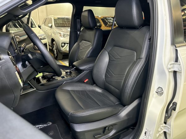2024 Ford Everest Titanium+ 4x4 2.0L Diesel A/T - Image 9