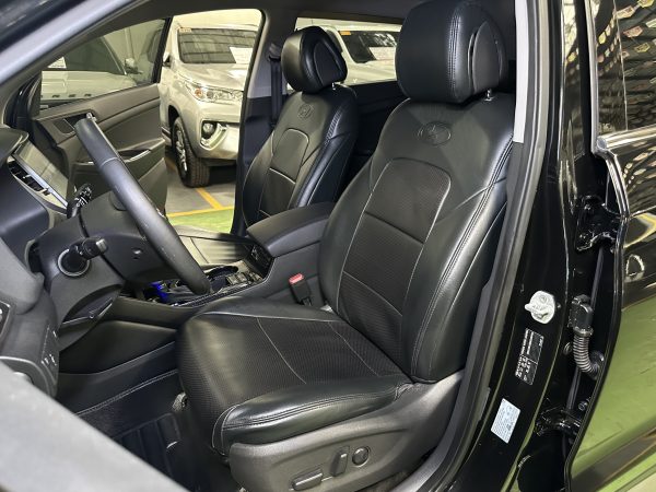 2018 Hyundai Tucson GLS CRDI 2.0L Diesel A/T - Image 9