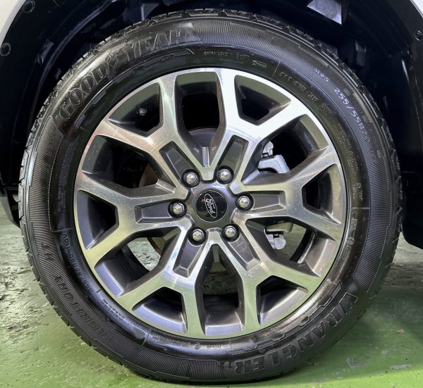 2024 Ford Everest Titanium+ 4x4 2.0L Diesel A/T - Image 22