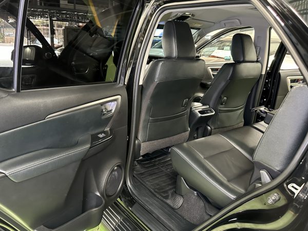 2025 Toyota Fortuner Q 2.8L Diesel A/T (Face-lifted) - Image 13