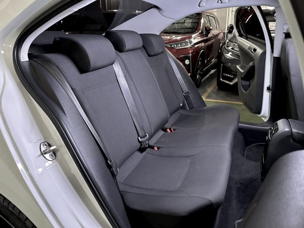 2016 Volkswagen Jetta TDI 1.6L Diesel M/T - Image 14
