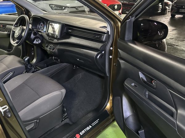 2024 Suzuki Ertiga GL Hybrid 1.5L A/T - Image 14