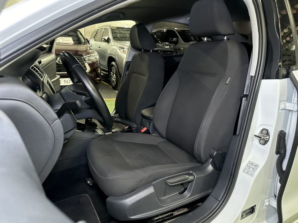 2016 Volkswagen Jetta TDI 1.6L Diesel M/T - Image 9