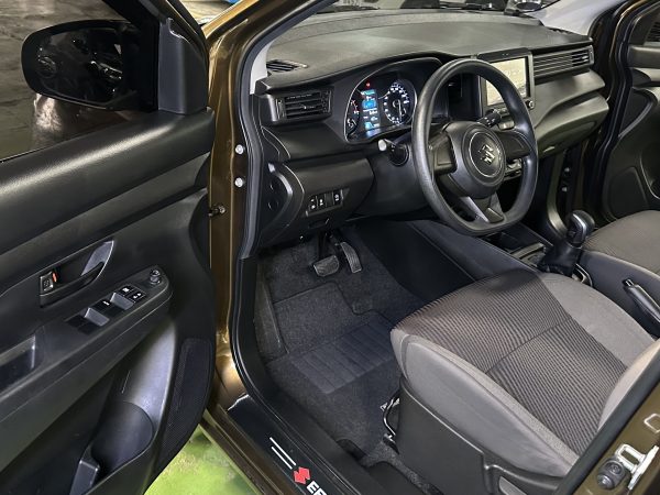 2024 Suzuki Ertiga GL Hybrid 1.5L A/T - Image 10