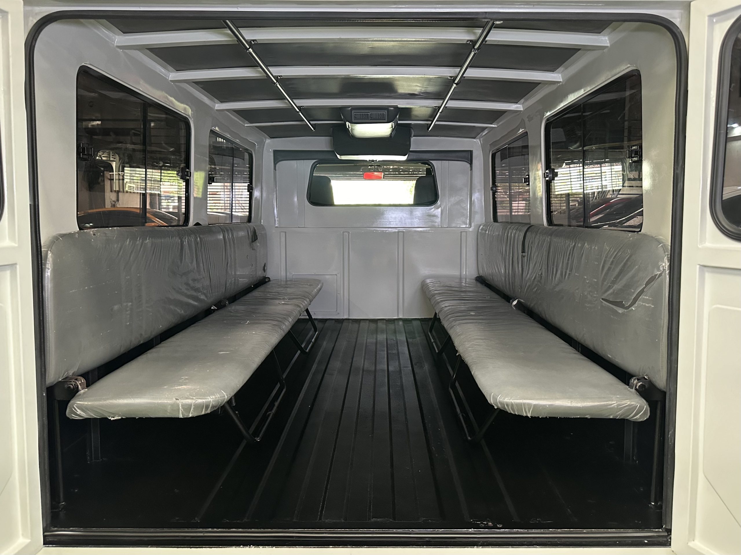 2024 Mitsubishi L300 FB Dual A/C 2.2L Euro 4 M/T Diesel - Image 13