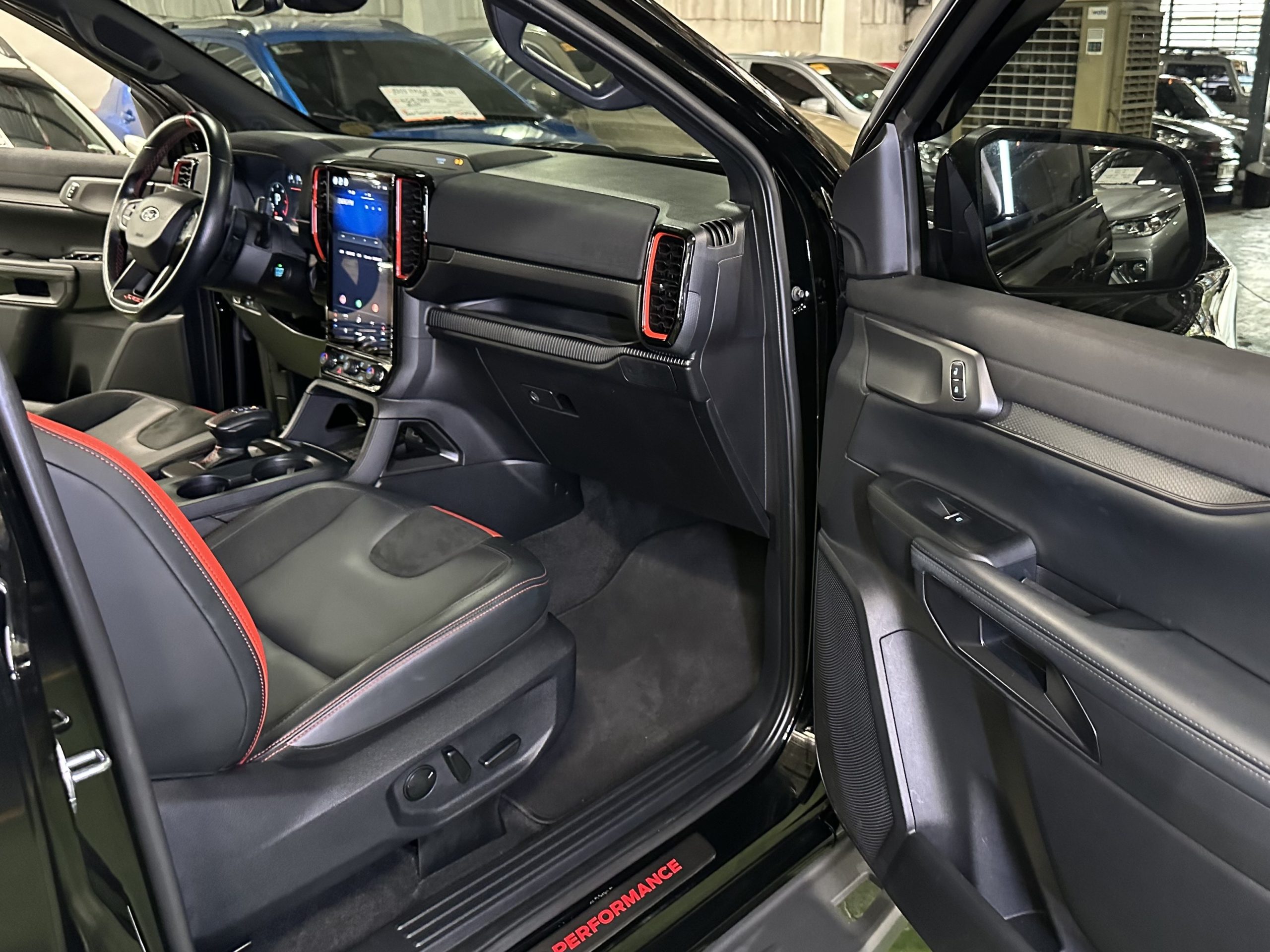 2023 Ford Ranger Raptor 2.0L Bi-Turbo Diesel A/T - Image 14