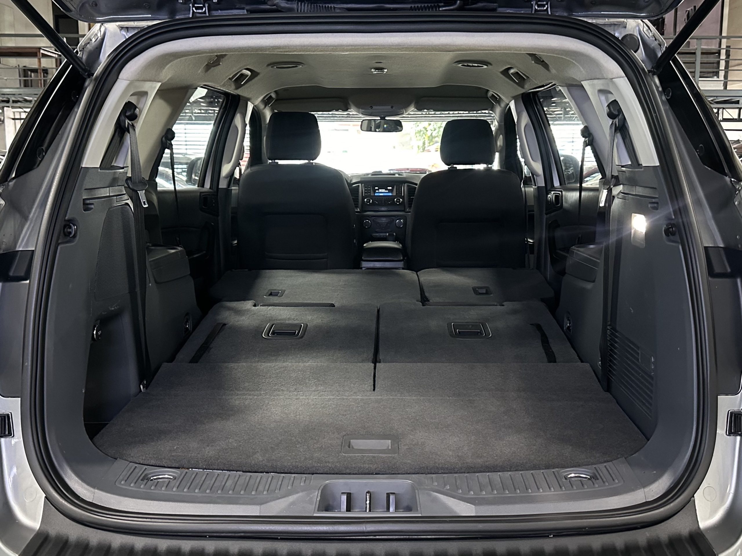 2018 Ford Everest Ambiente 2.2L Diesel A/T - Image 17