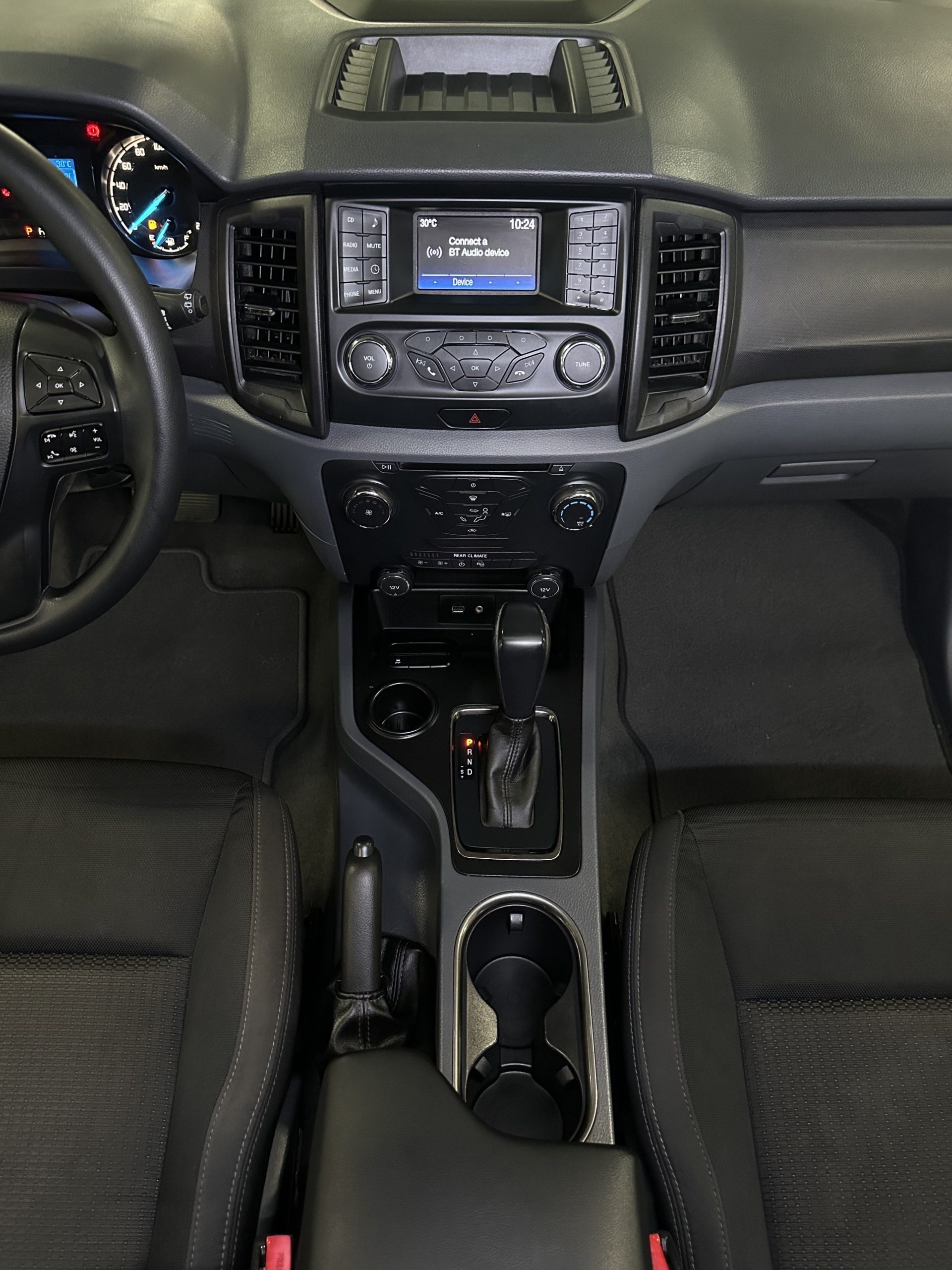 2018 Ford Everest Ambiente 2.2L Diesel A/T - Image 18