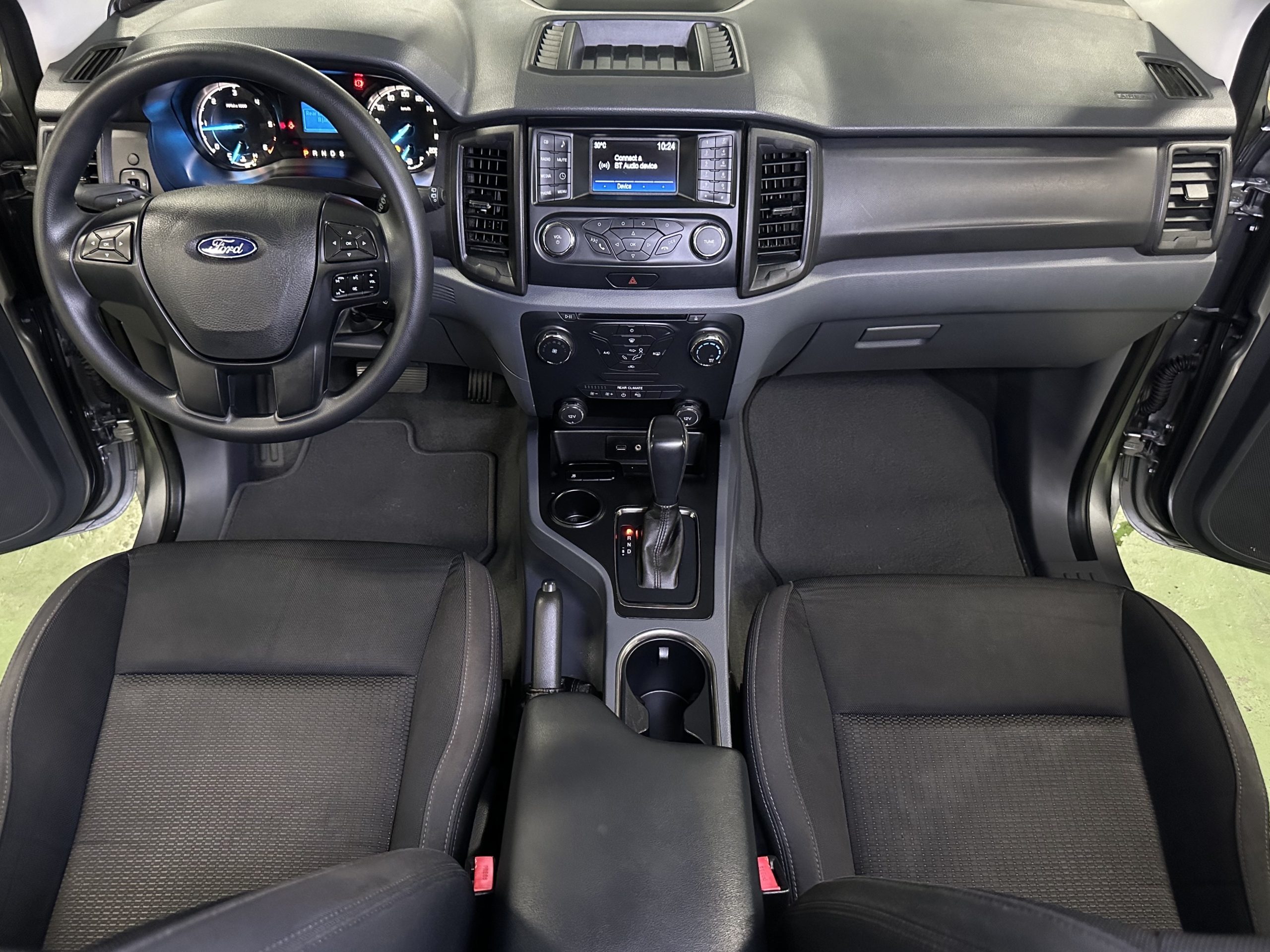 2018 Ford Everest Ambiente 2.2L Diesel A/T - Image 20