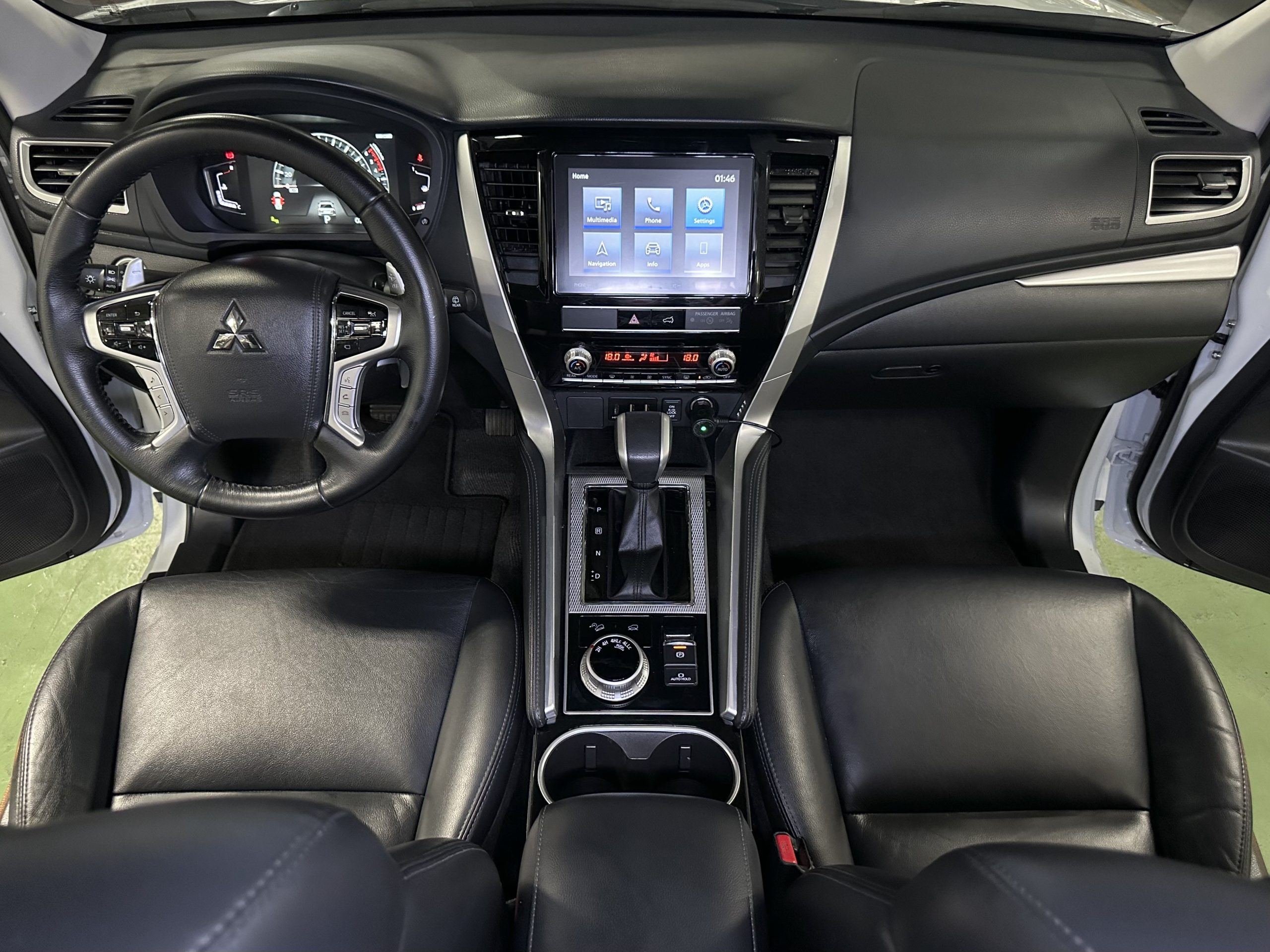 2023 Mitsubishi Montero GT 4X4 2.4L Diesel A/T - Image 21